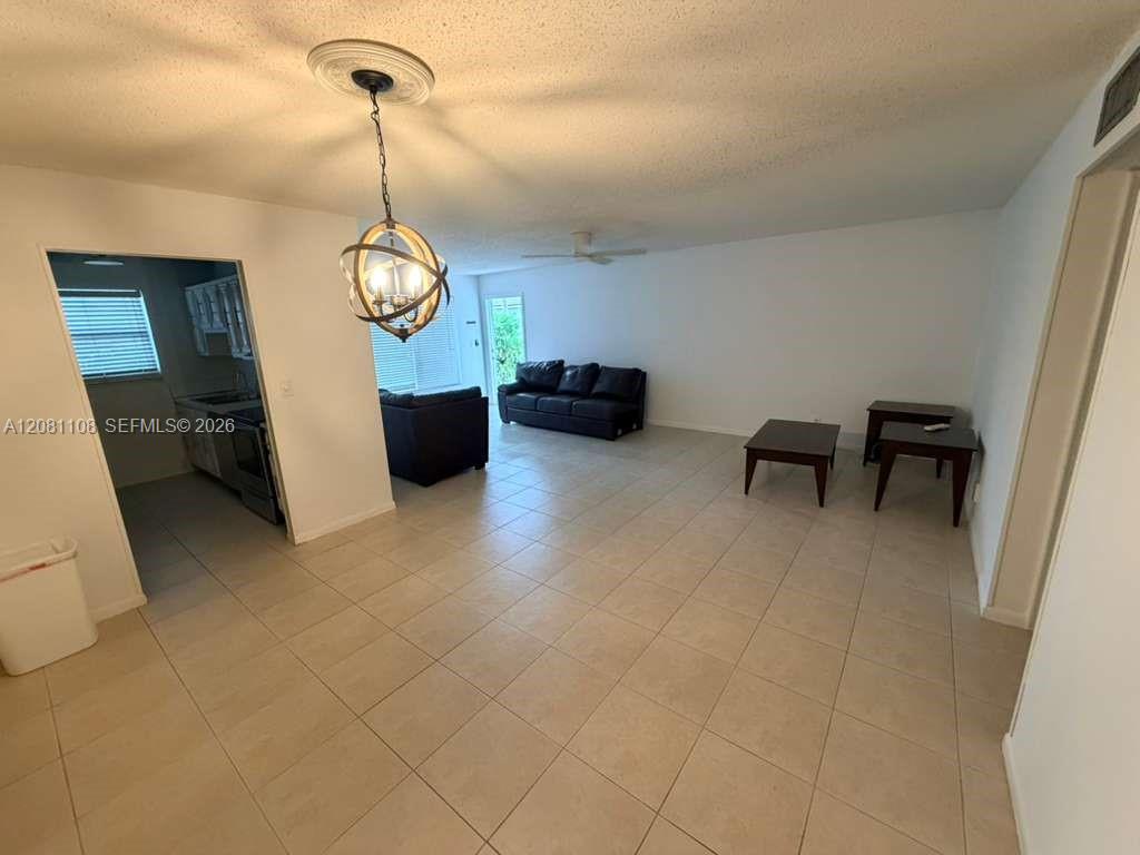 557 High Point Dr # B — Photo 3