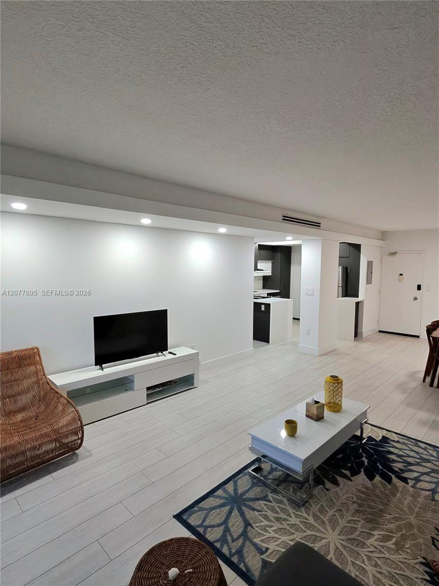 500 Bayview Dr # 1723 — Photo 4