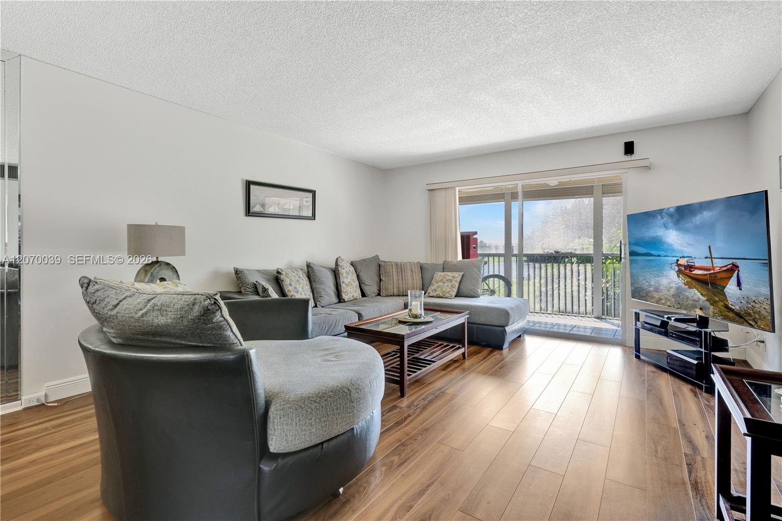 12500 SW 6th St # 311N — Photo 4
