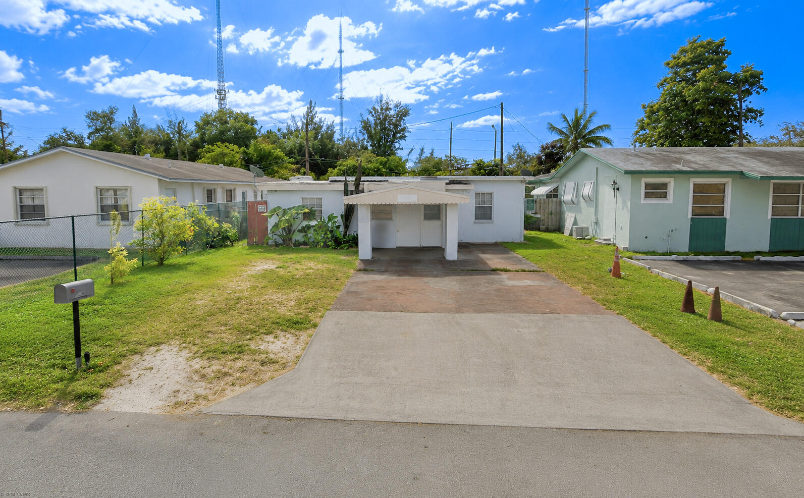 6142 SW 40th Court, Miramar FL 33023