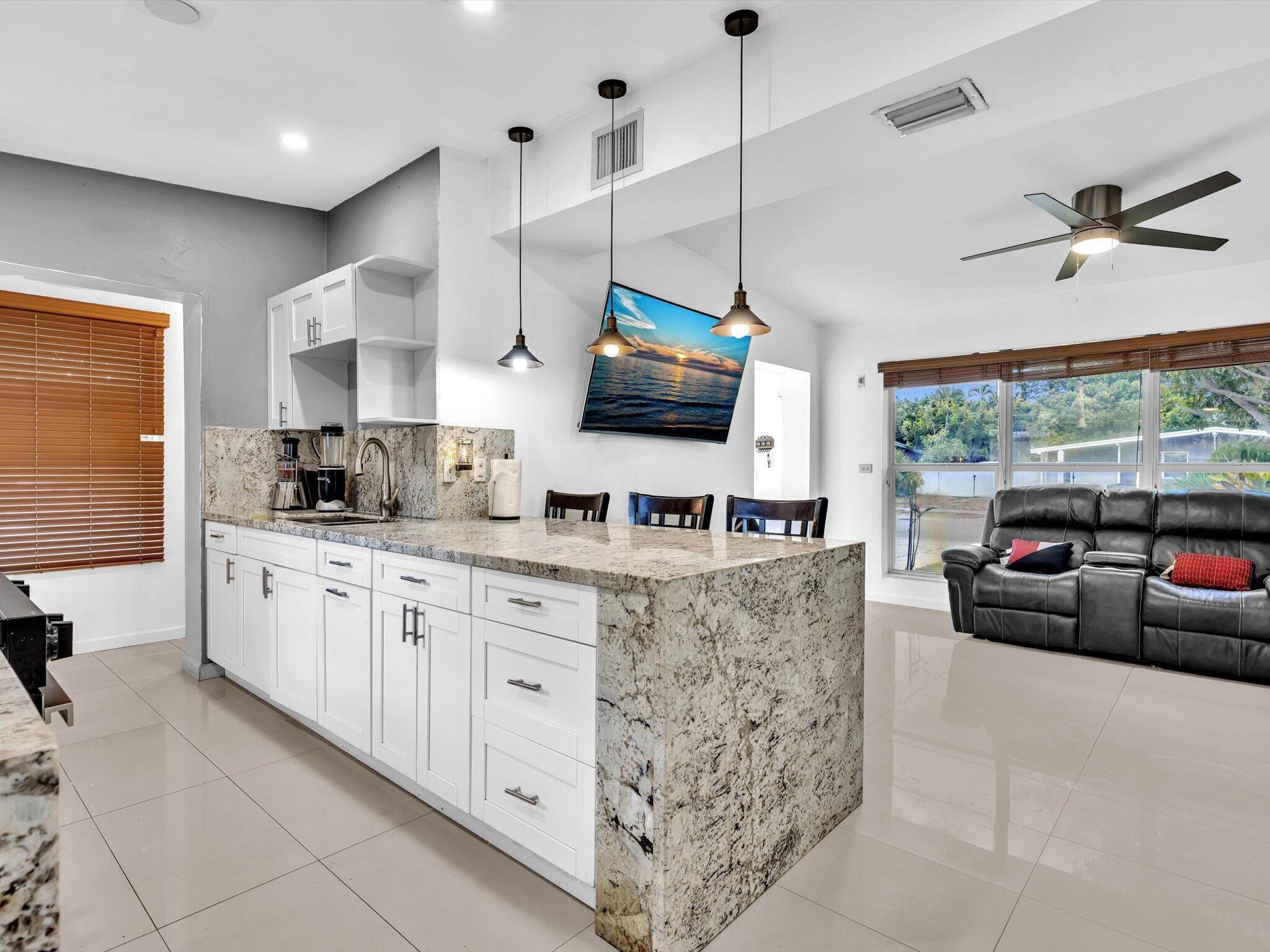1580 NE 43RD Court — Photo 5