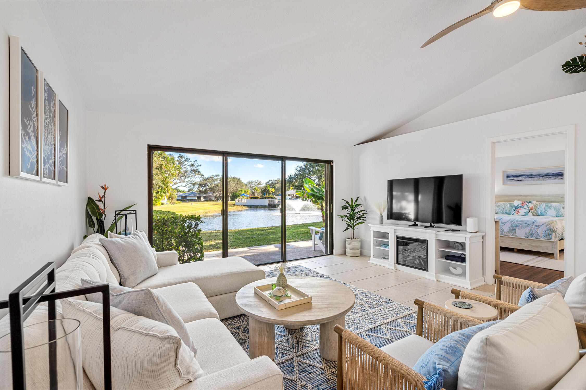 913 Club Drive, Palm Beach Gardens FL 33418