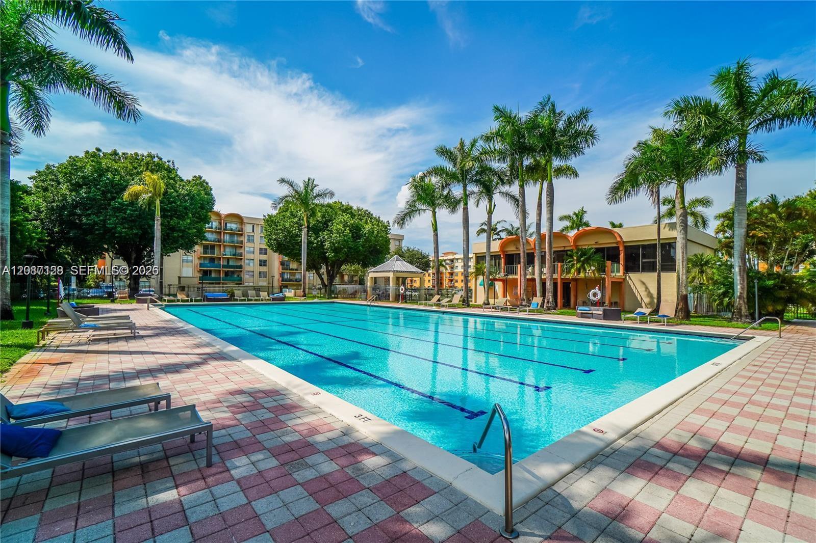 9310 Fontainebleau Blvd # 606 — Photo 4