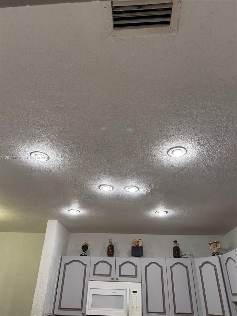 0 1341 nw 132 st, Miami FL 33167