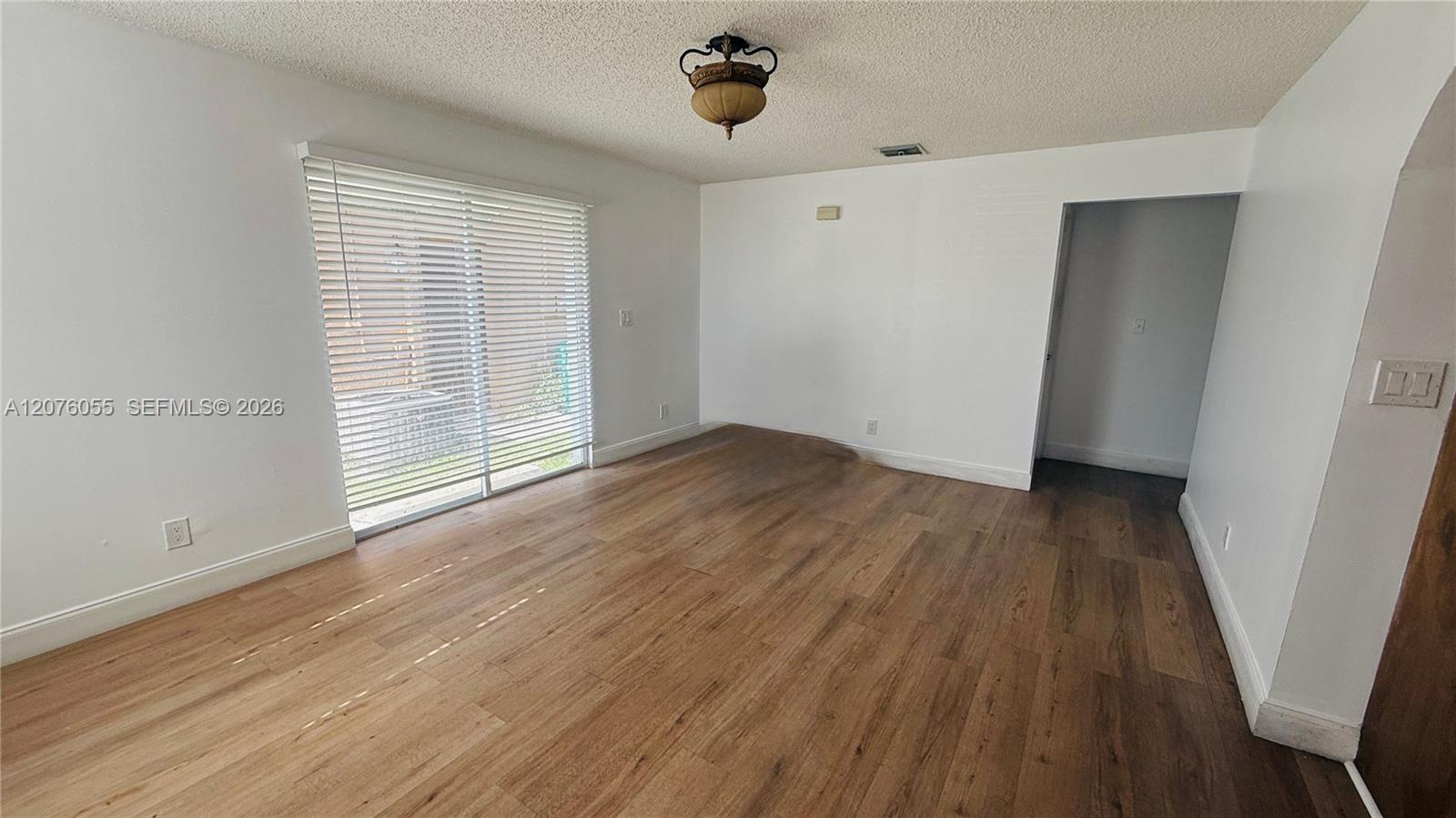 230 NW 7th Ave — Photo 2