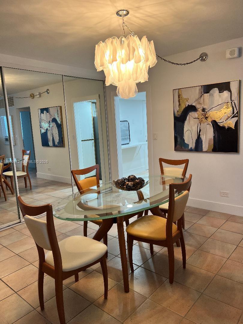 5005 Collins Ave # 1404 — Photo 5