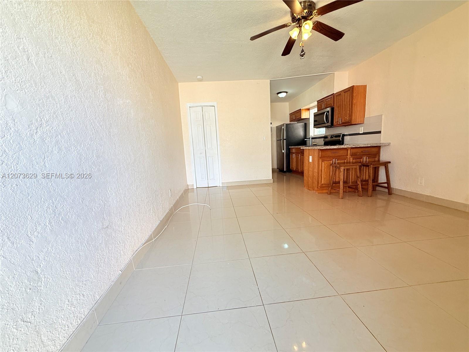 326 NE 6th St # 3 — Photo 5
