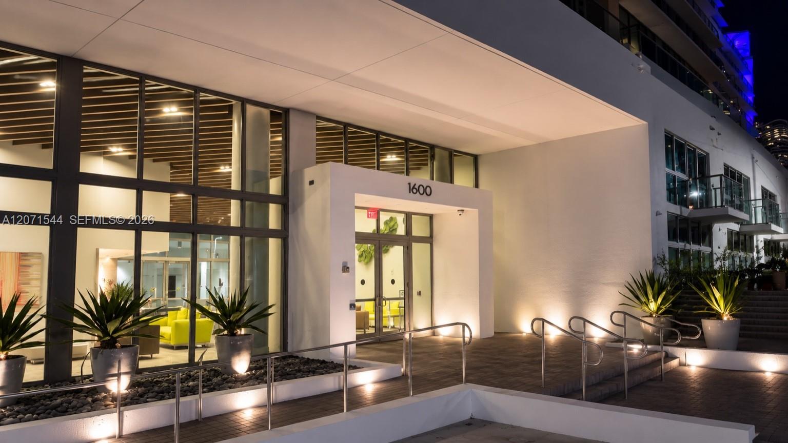 1600 SW 1st Ave # 303, Miami FL 33129