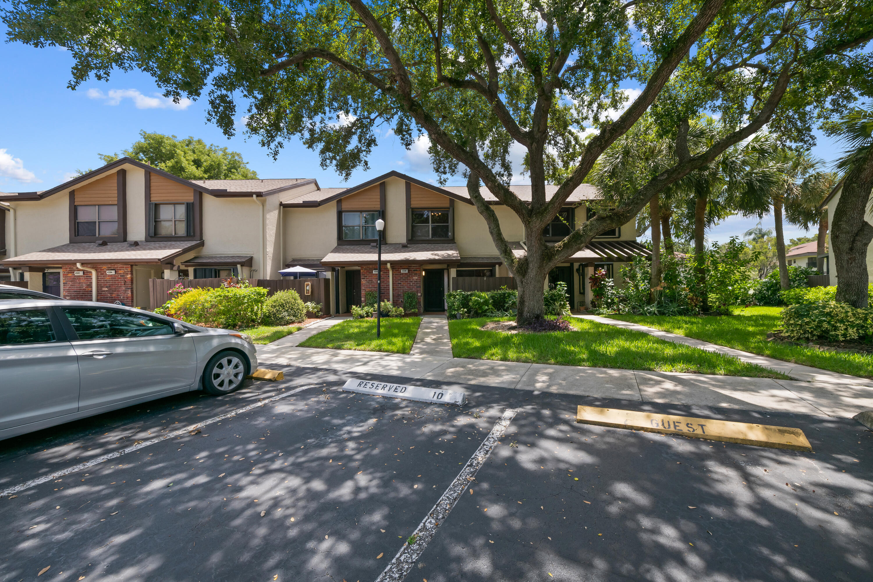 4586 Carambola Circle S # 27217, Coconut Creek FL 33066