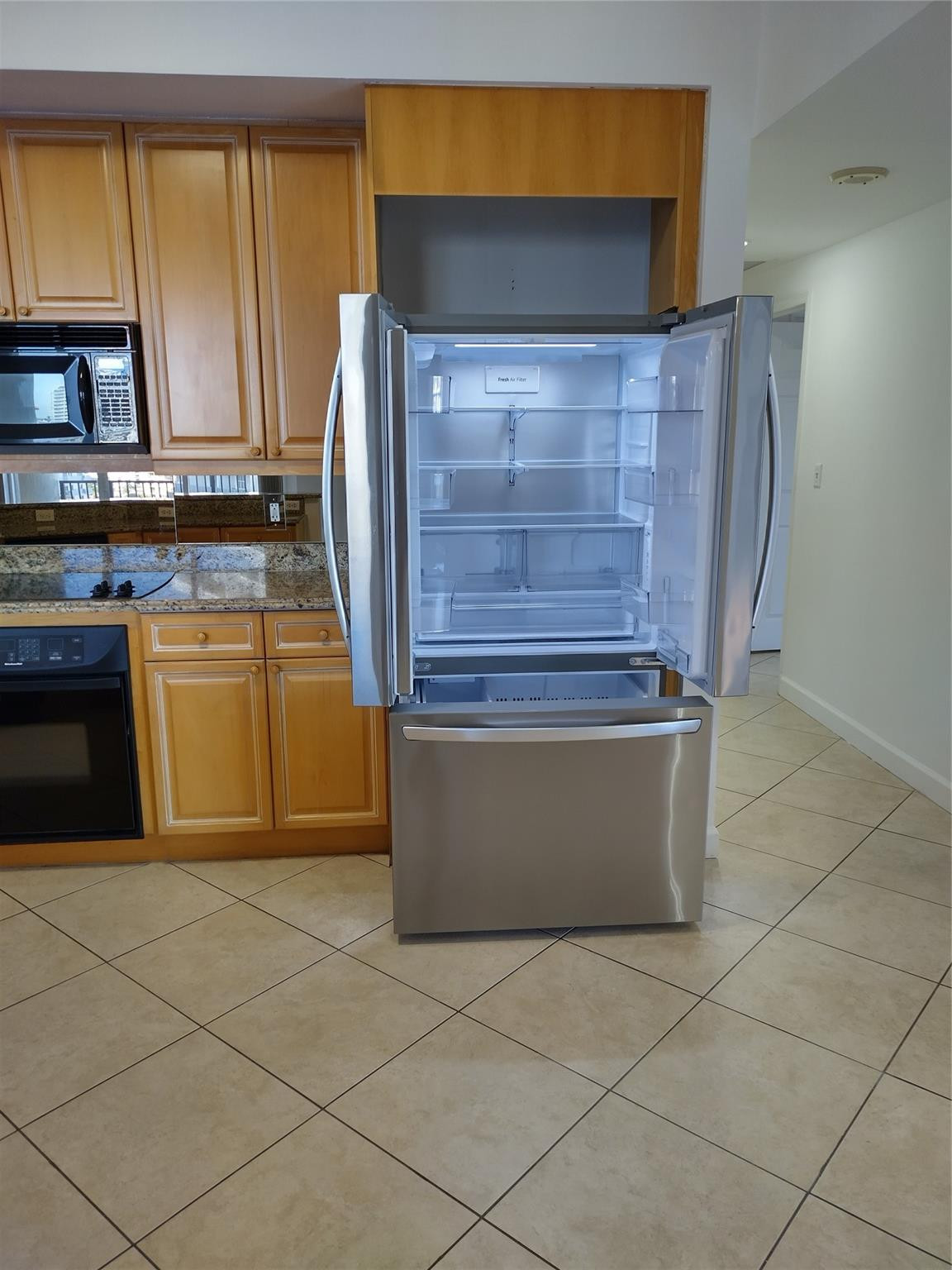 100 S Birch Road # 1005d — Photo 2