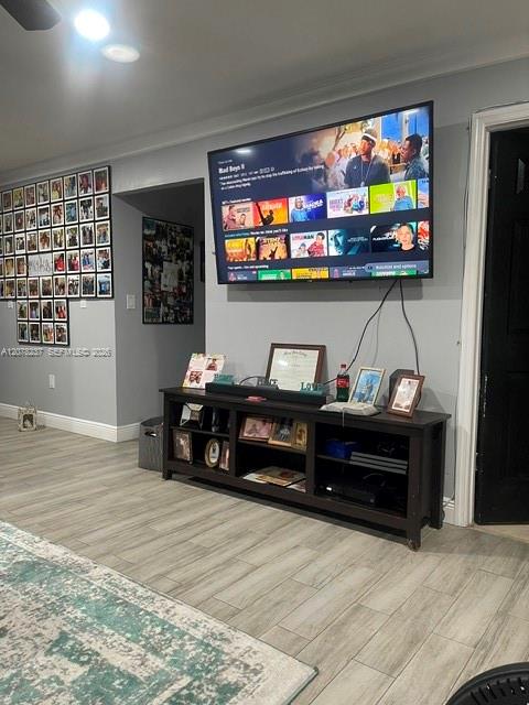 2766 NW 168th Ter — Photo 3