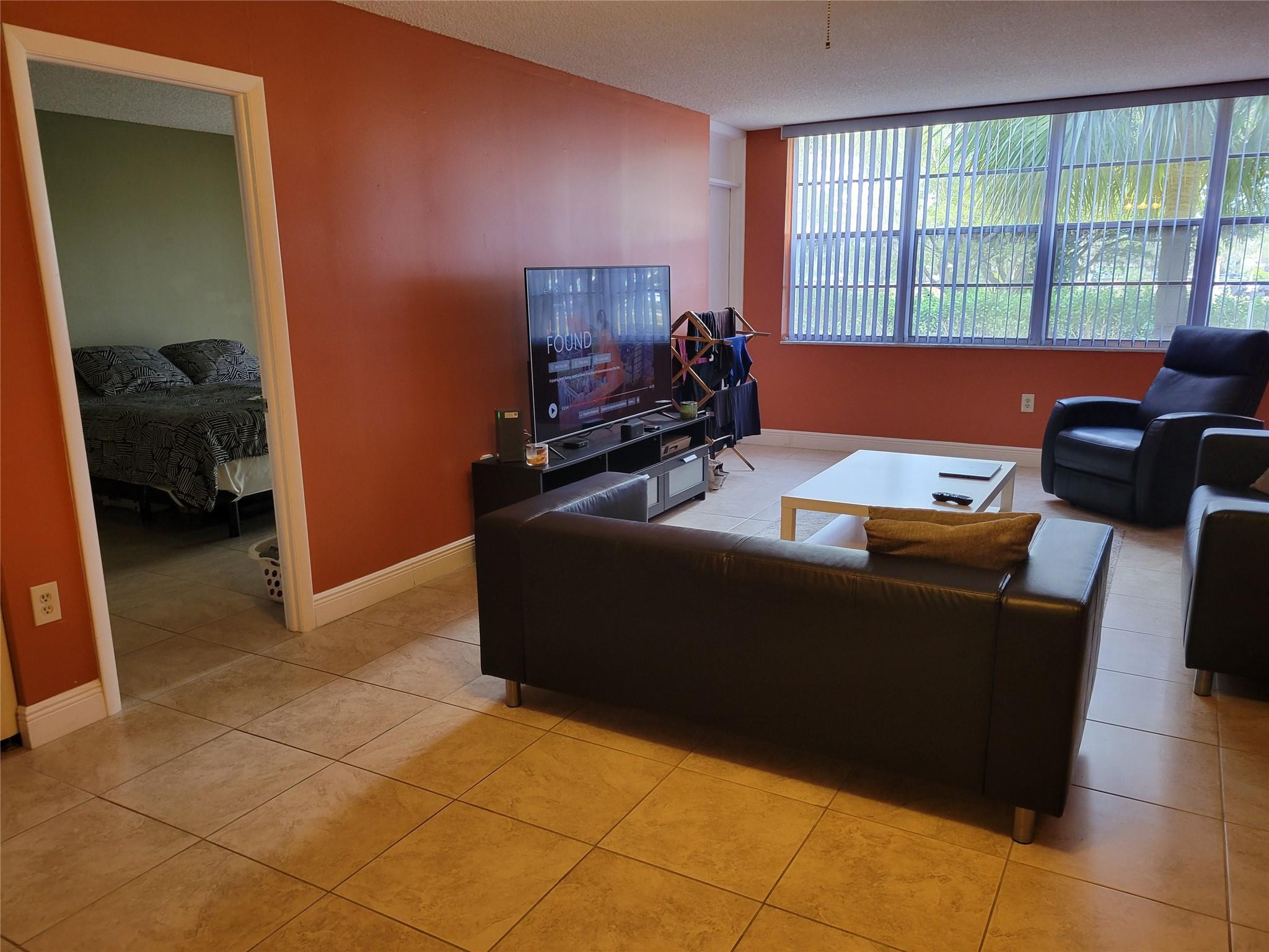 1400 Saint Charles Place # 211 — Photo 5