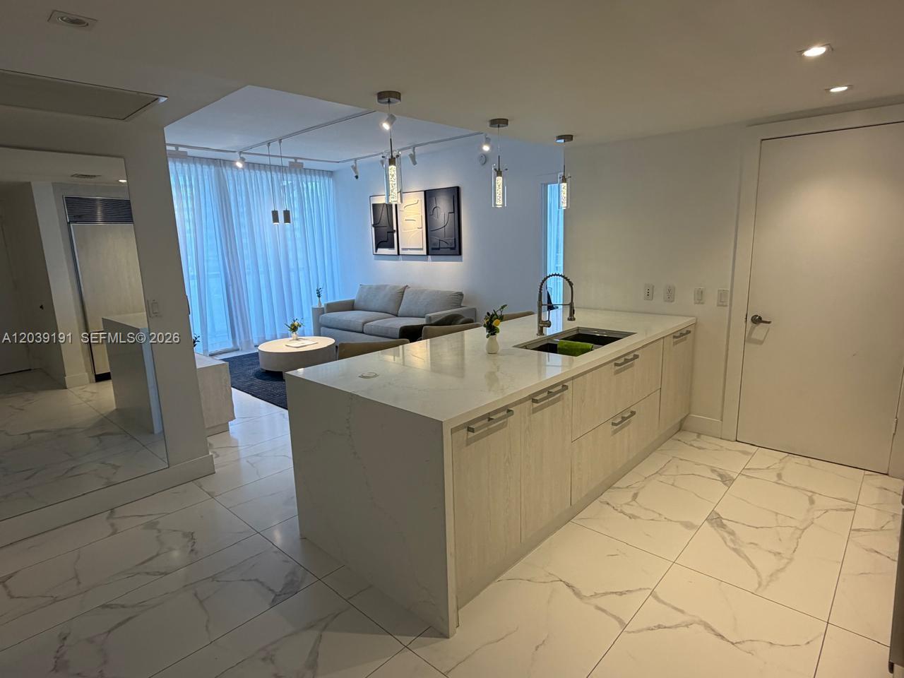 475 Brickell Ave # 3113, Miami FL 33131