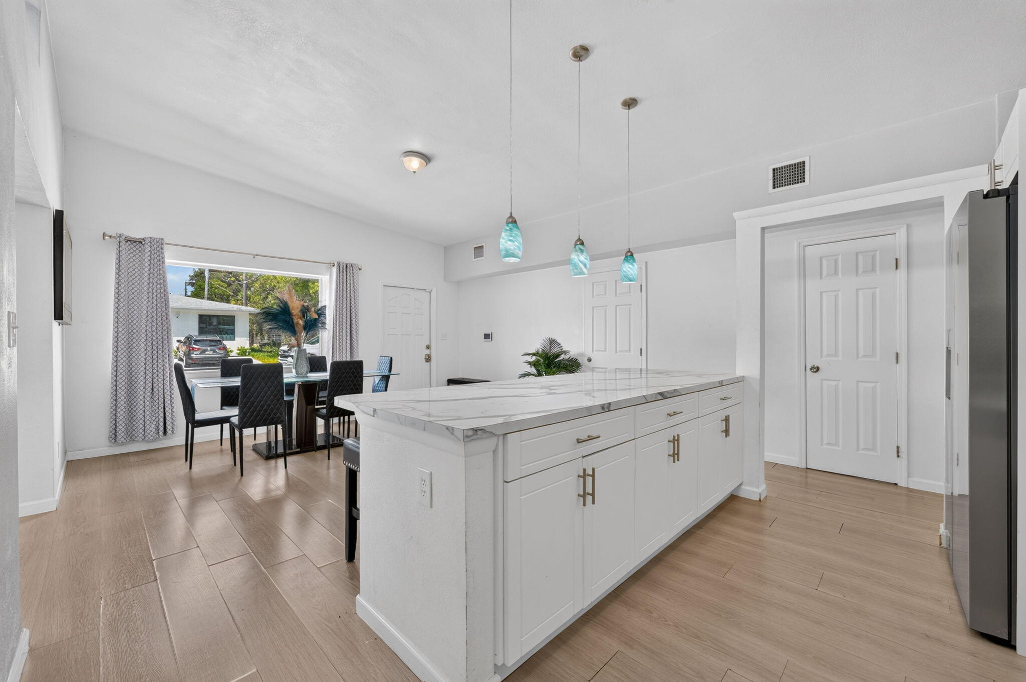 910 NW 17TH Avenue — Photo 5