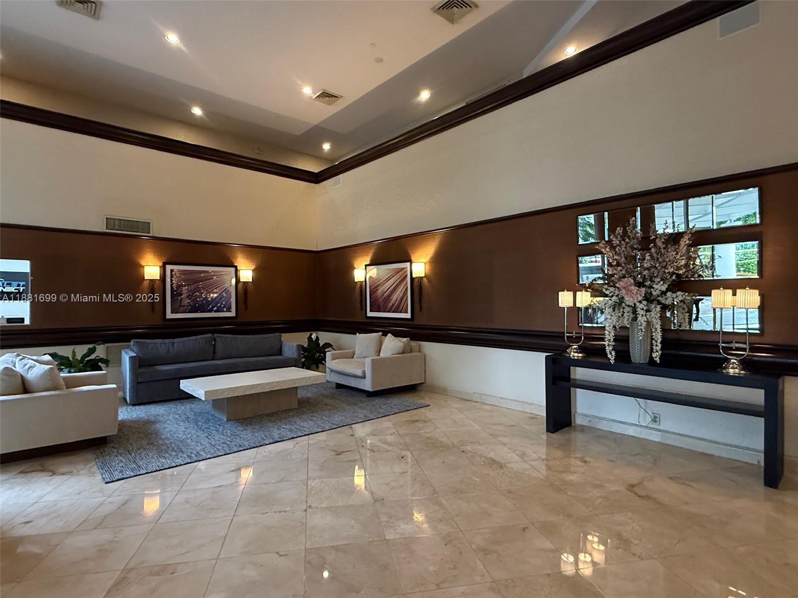 3400 NE 192nd St # 2103, Aventura FL 33180