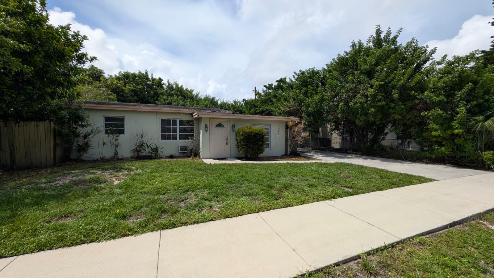 1448 NE 27TH Court, Pompano Beach FL 33064