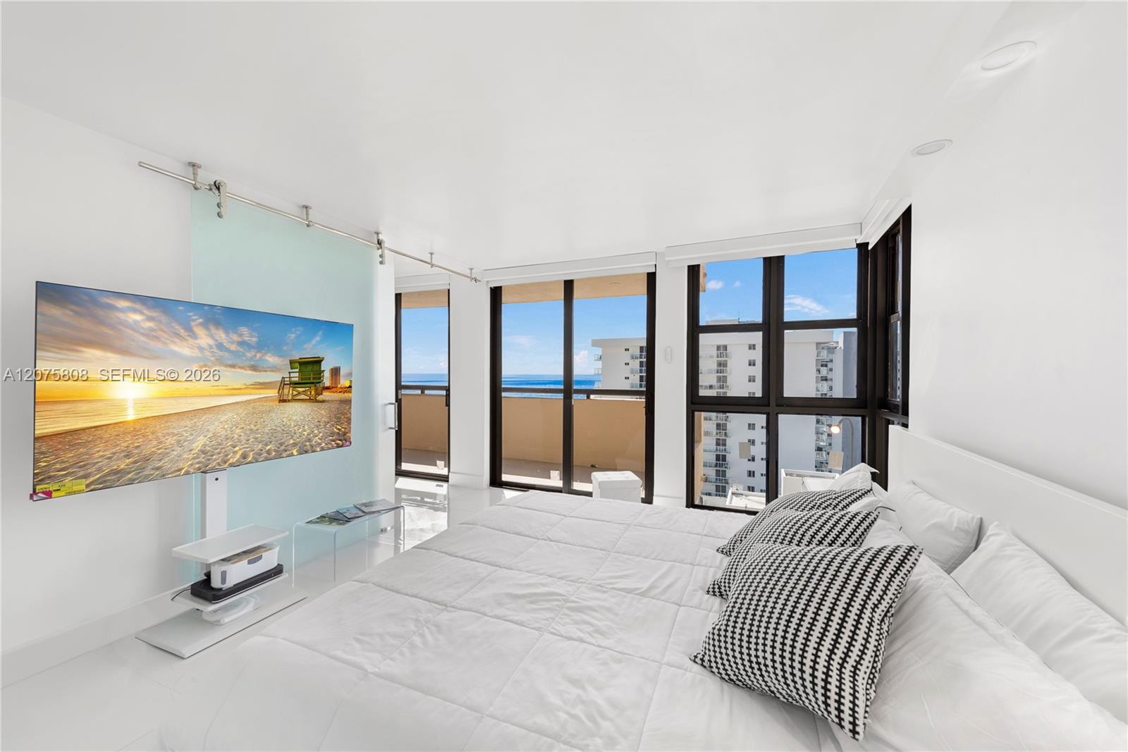 2555 Collins Ave # 1714 — Photo 5