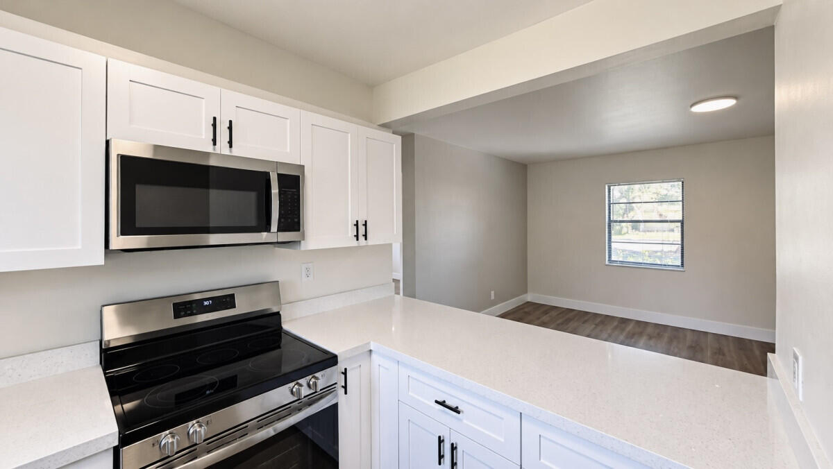 1142 Chateau Park Drive — Photo 5
