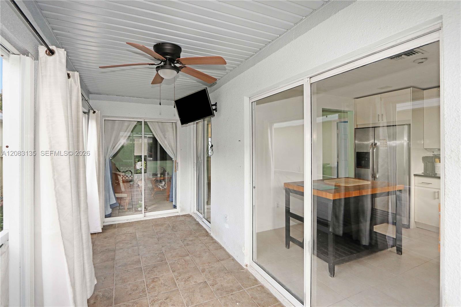527 SE 21st Dr # 527 — Photo 4