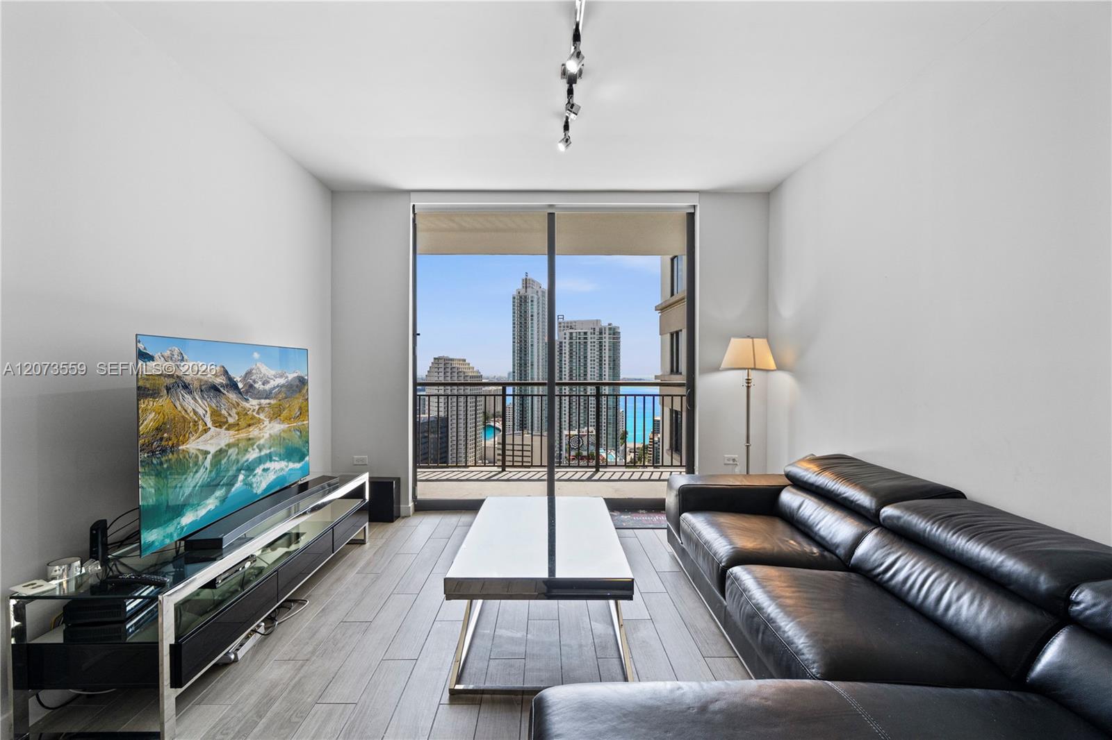 999 SW 1st Ave # 3307, Miami FL 33130