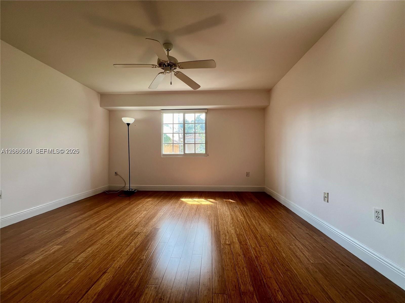 2965 NE 185th St # 1503 — Photo 4