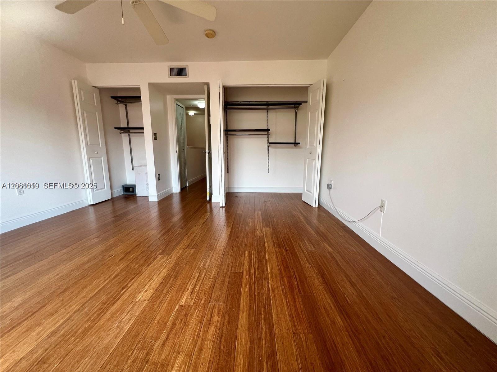 2965 NE 185th St # 1503 — Photo 5