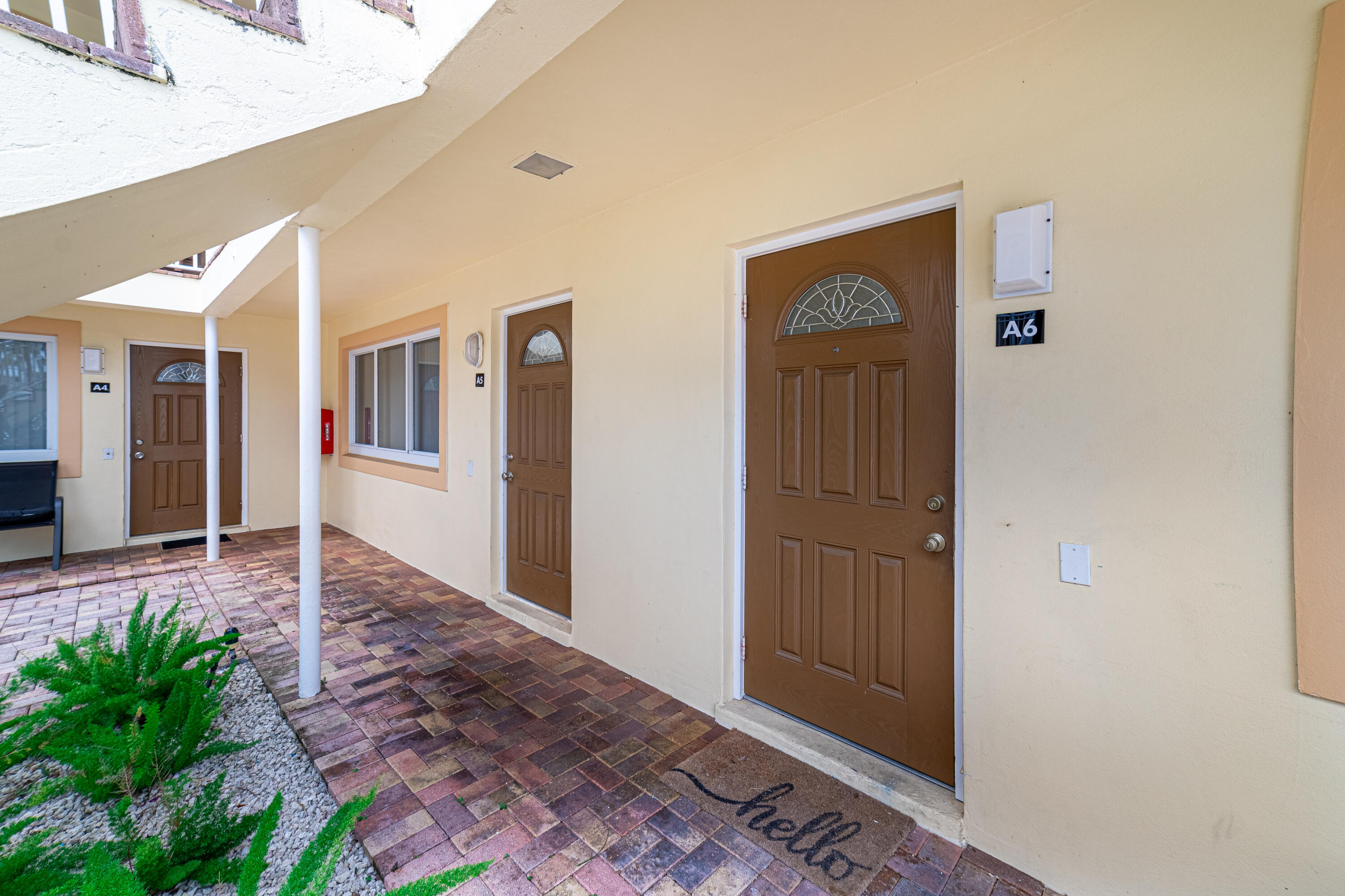 1649 SE 4th Street # B3 — Photo 4