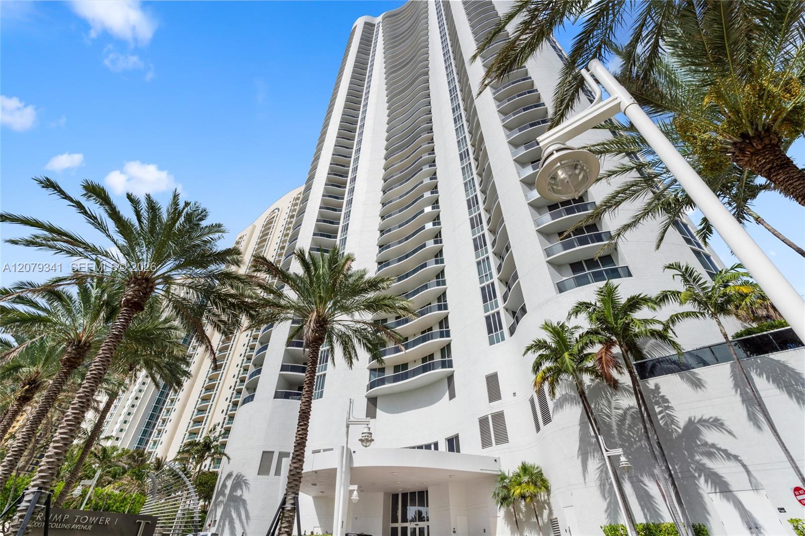 16001 Collins Ave # 4307 — Photo 2