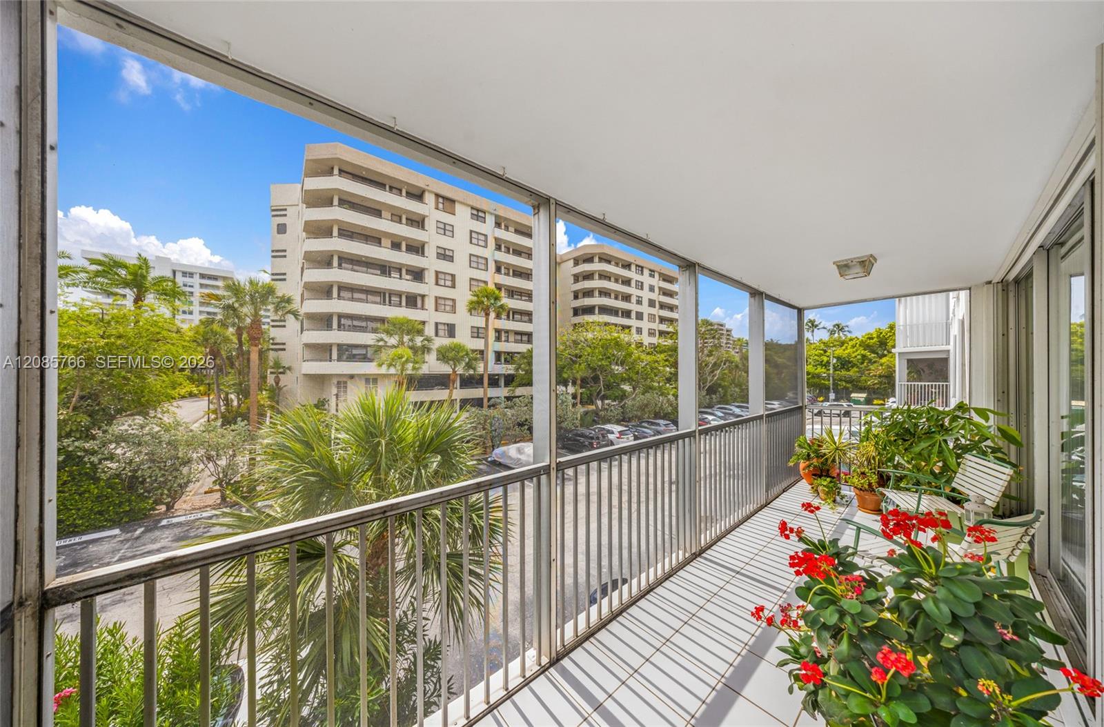 150 Ocean Lane Dr # 2H — Photo 2