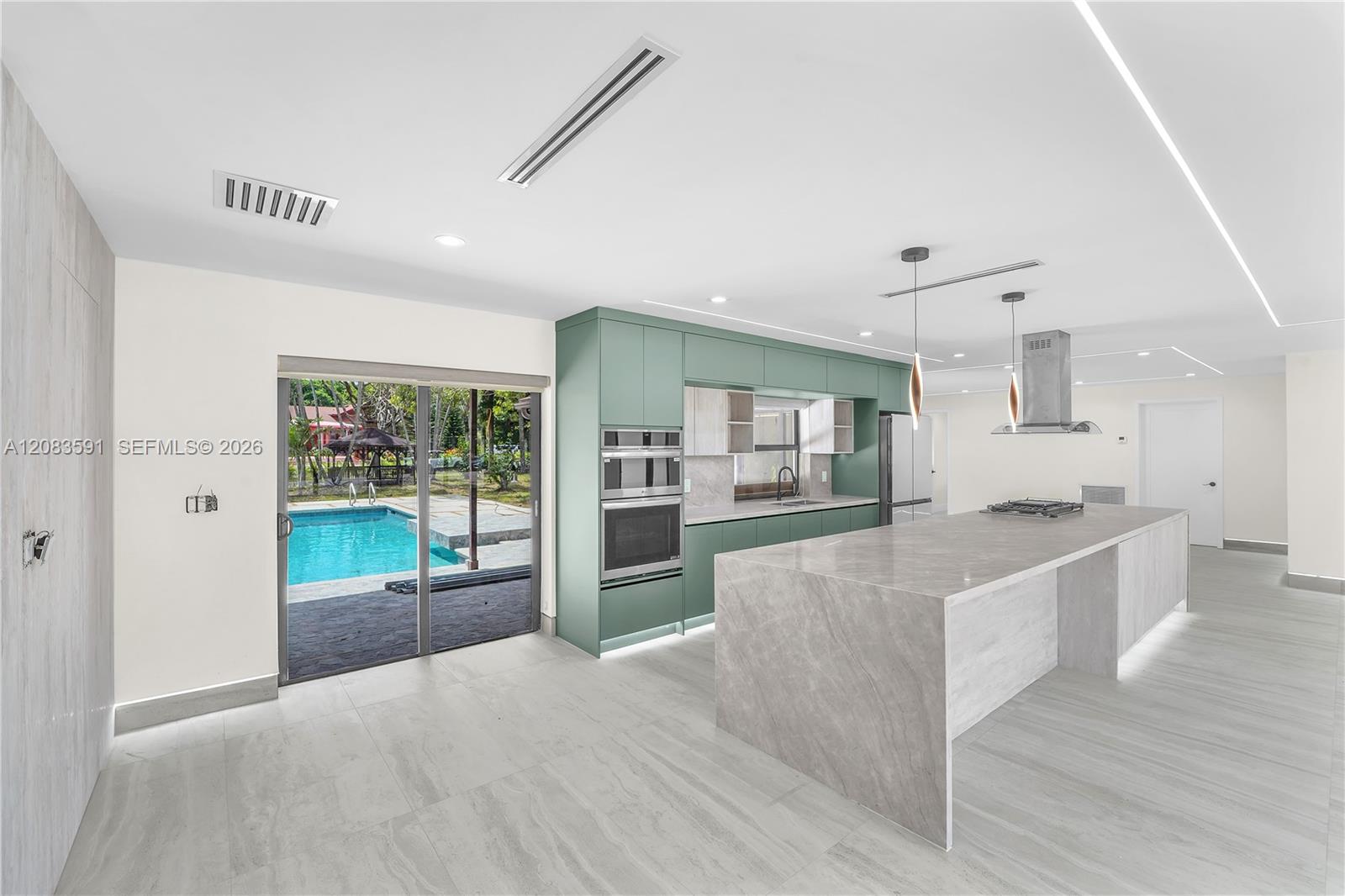 4700 SW 110th Ave — Photo 3