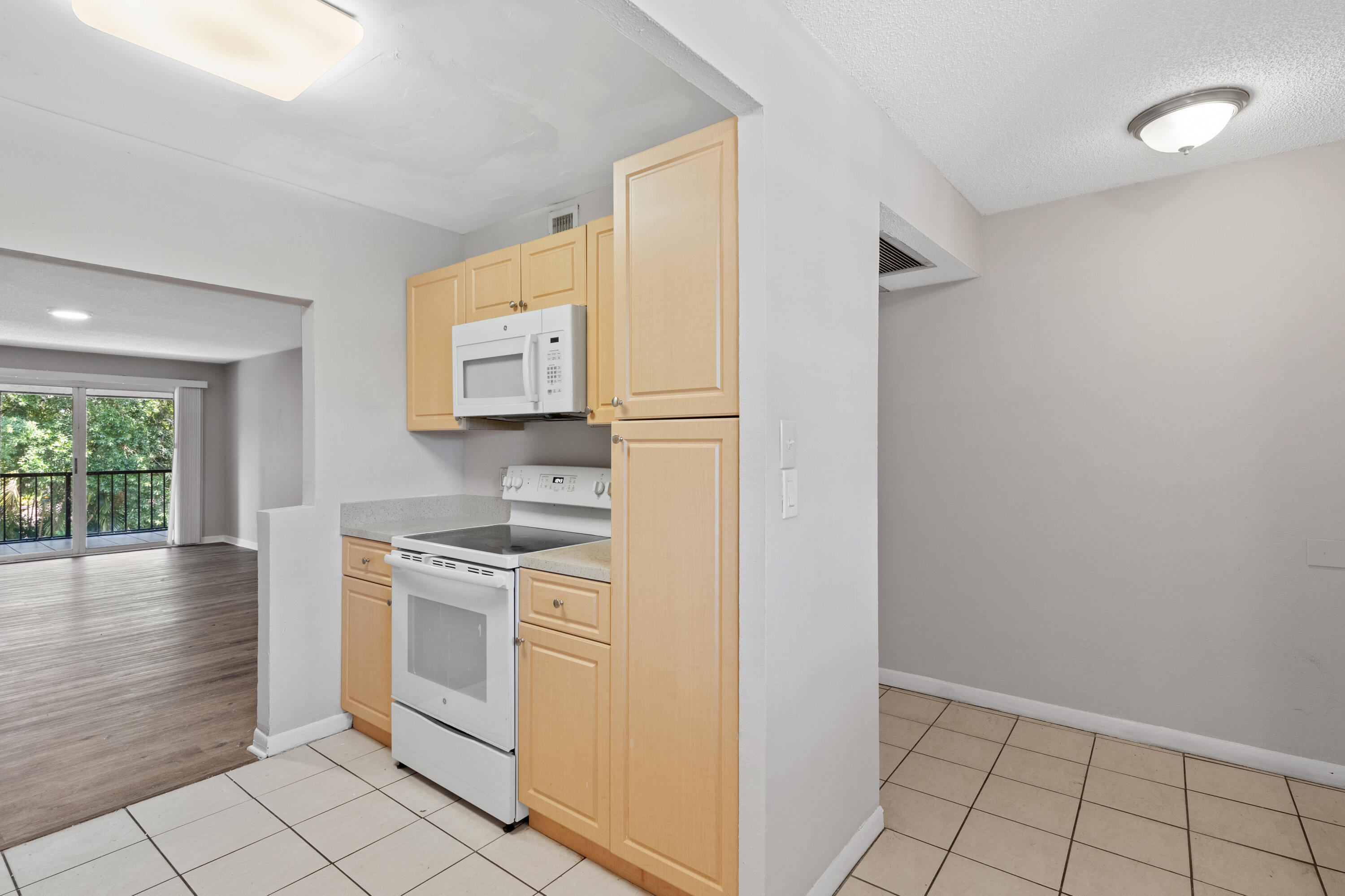 2700 Coral Springs Drive # 309 — Photo 4