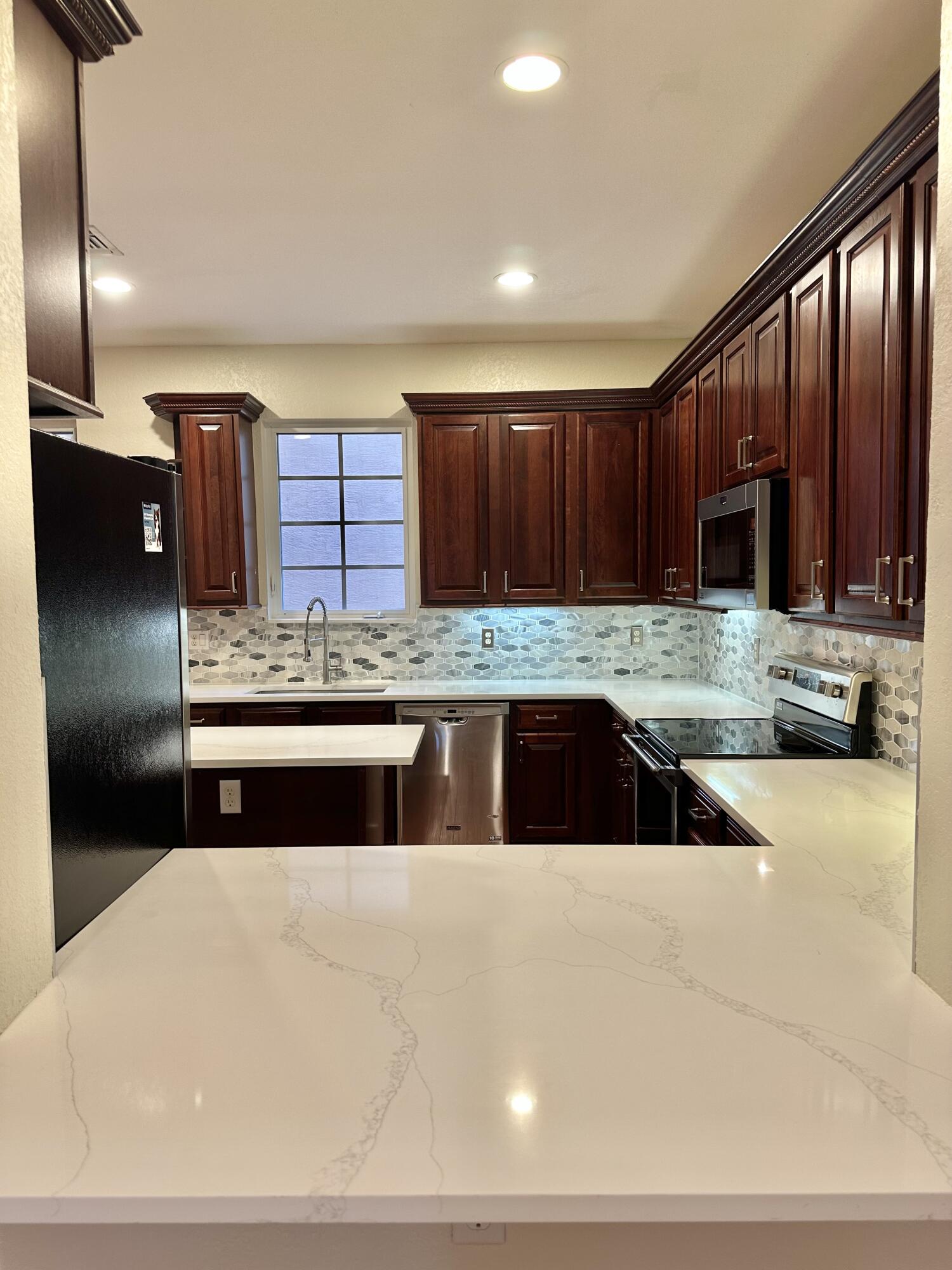 191 MULLIGAN Place — Photo 3