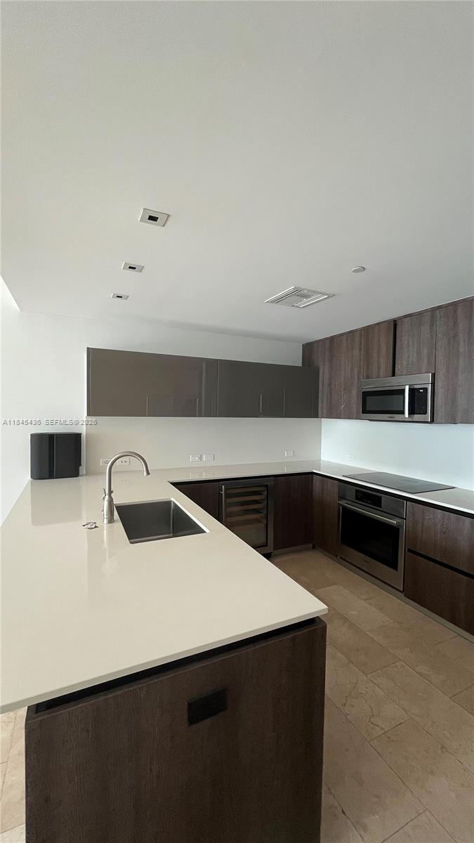 88 SW 7th St # 2603, Miami FL 33130