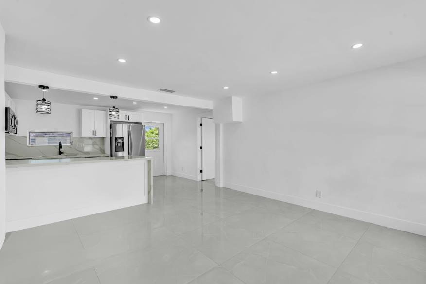 4156 SW 49TH Court # 0 — Photo 5