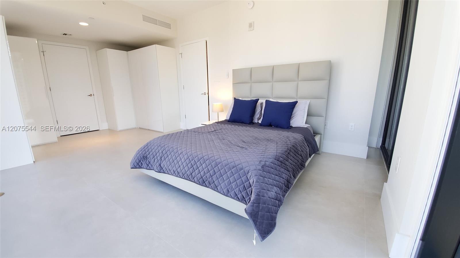 1010 Brickell Ave # 2511 — Photo 4