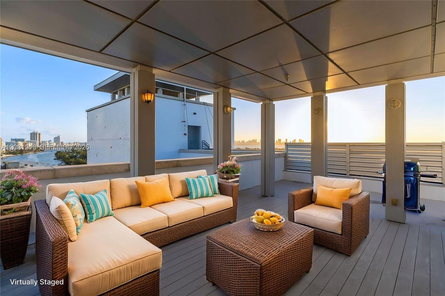 201 Aqua Ave # PH4 — Photo 4