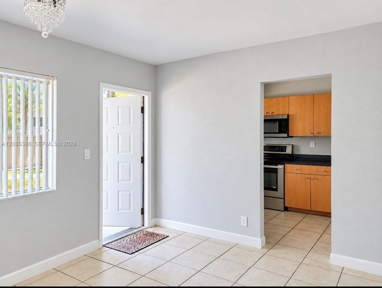 4829 NW 9th Dr # 4829 — Photo 5