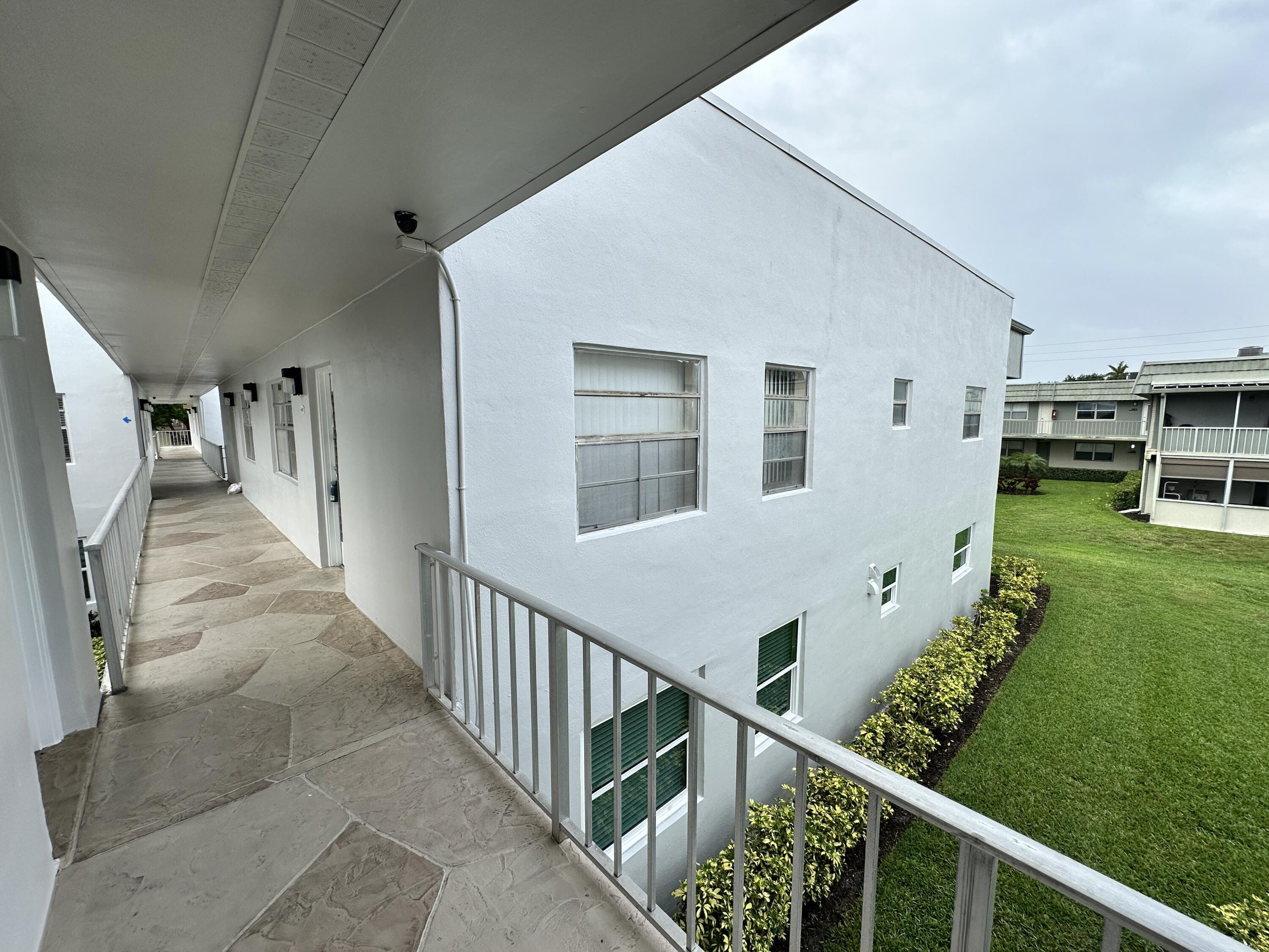 811 Flanders Q — Photo 3
