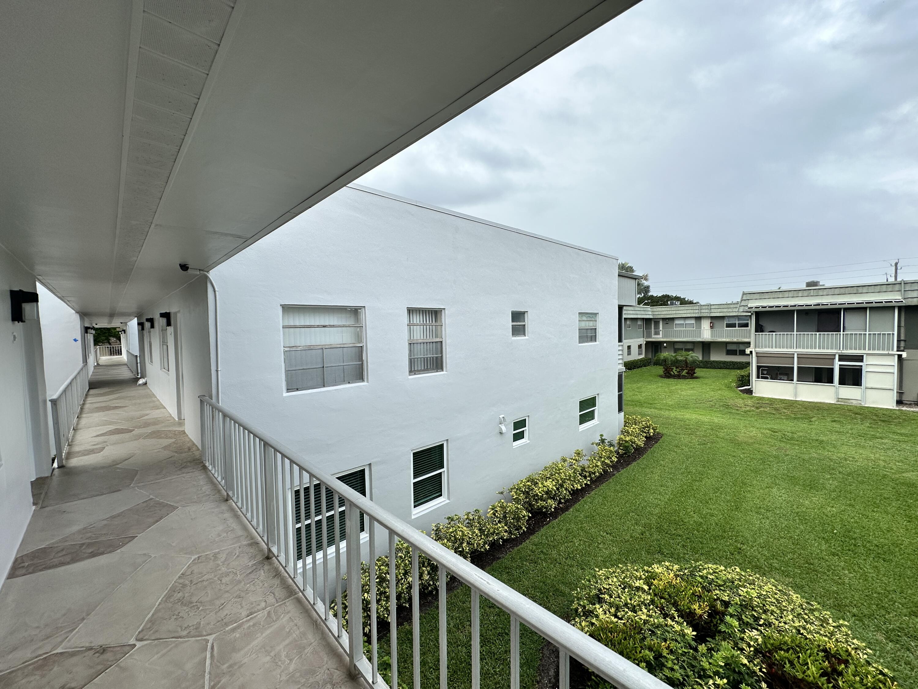 811 Flanders Q — Photo 4
