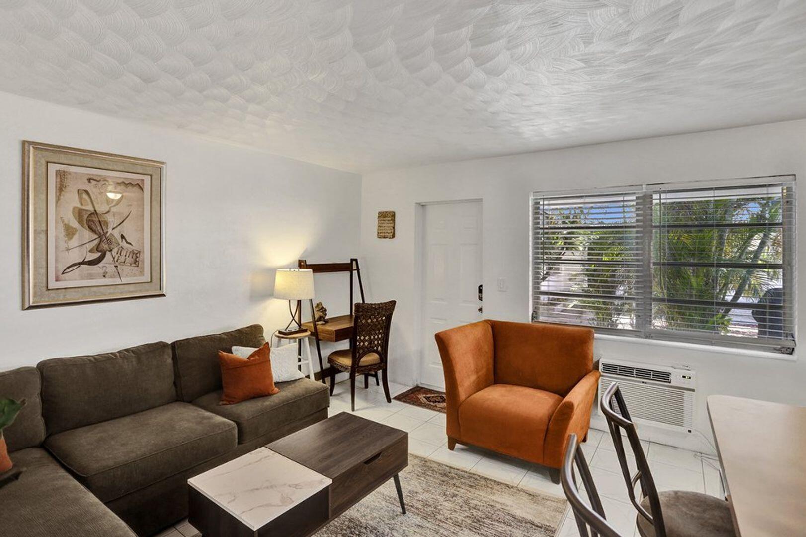 820 NE 16th Avenue # 9, Fort Lauderdale FL 33304