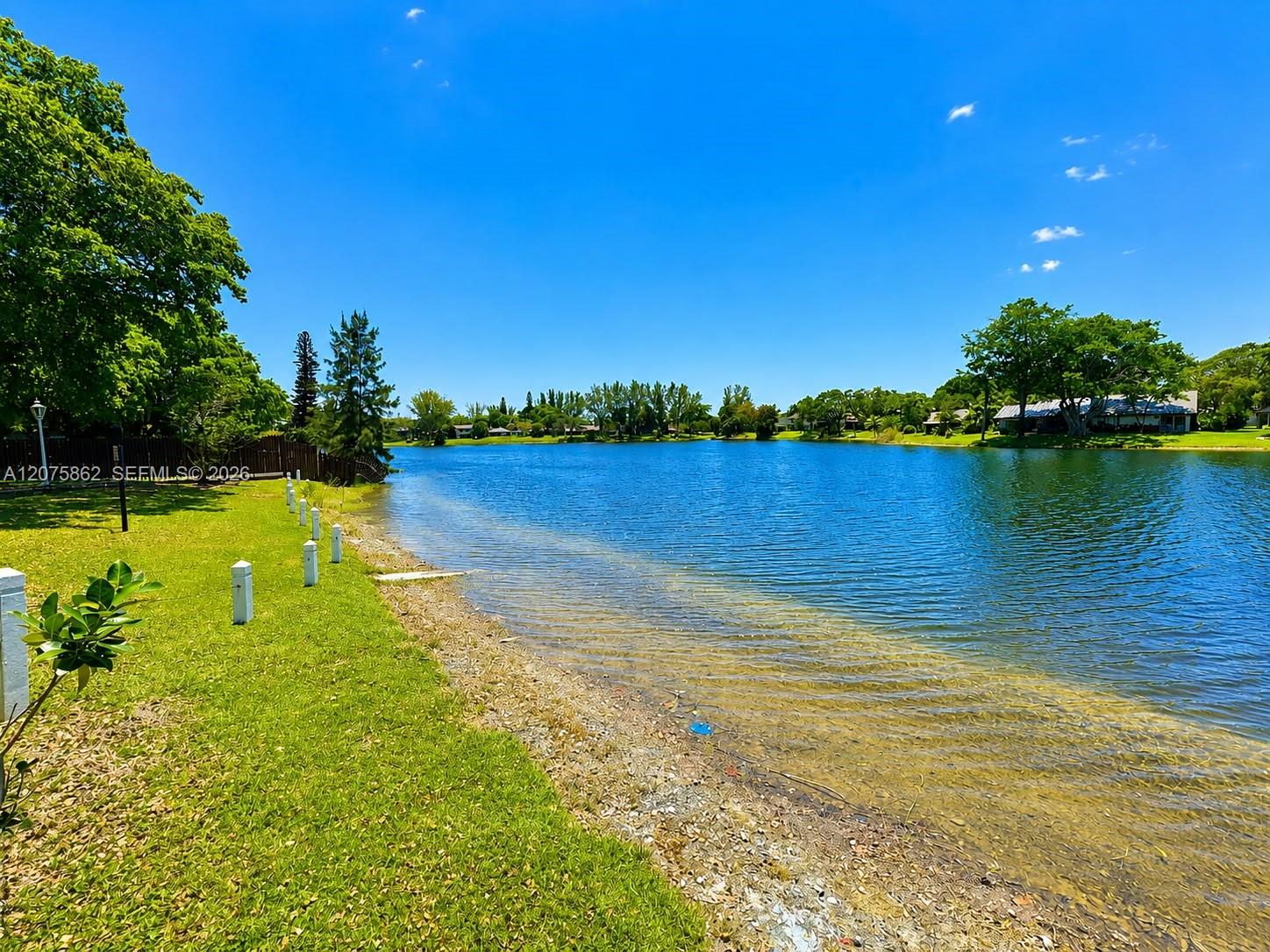 3730 Inverrary Dr # 3B — Photo 3