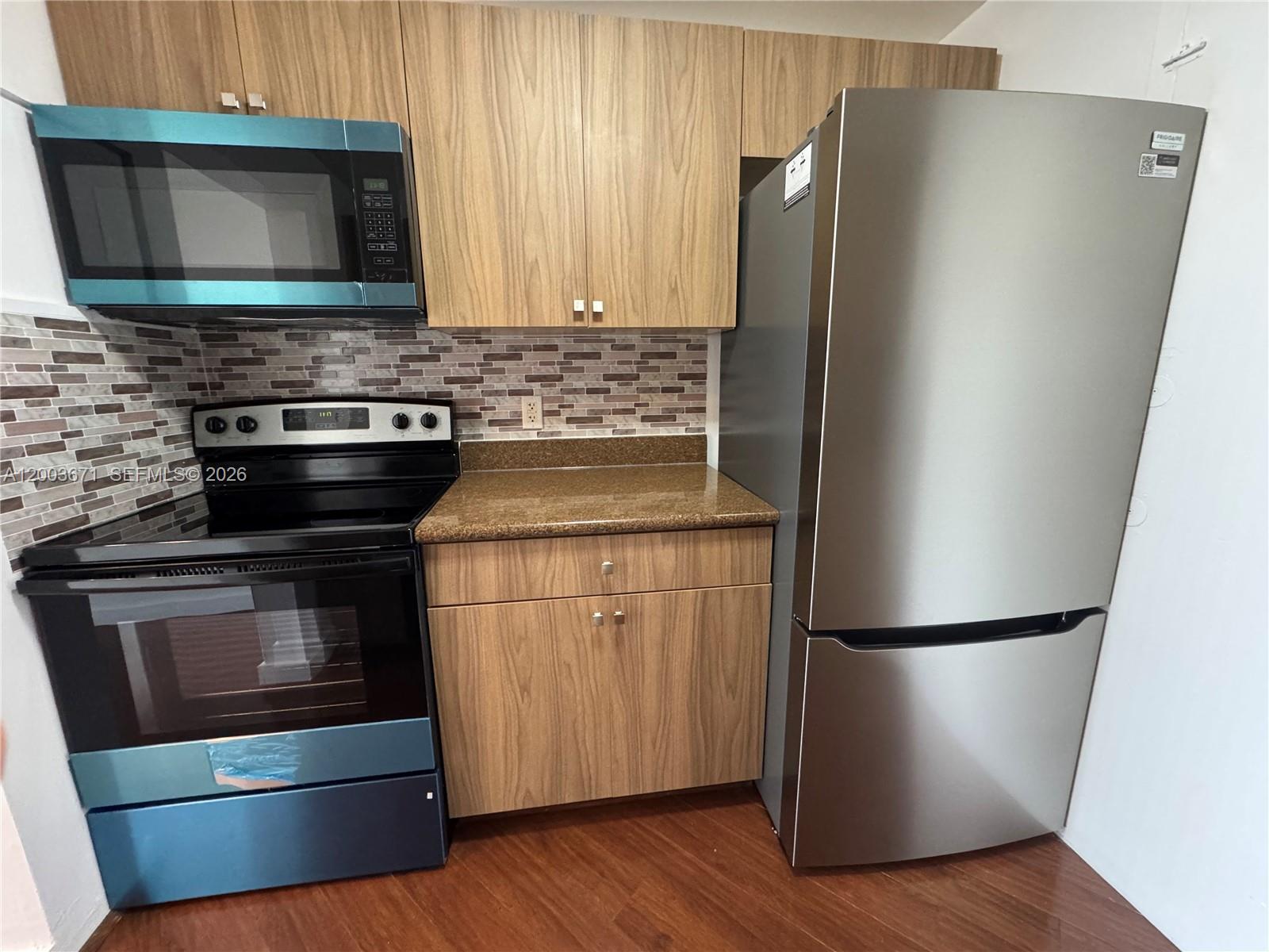 2020 NE 135th St # 810, North Miami FL 33181