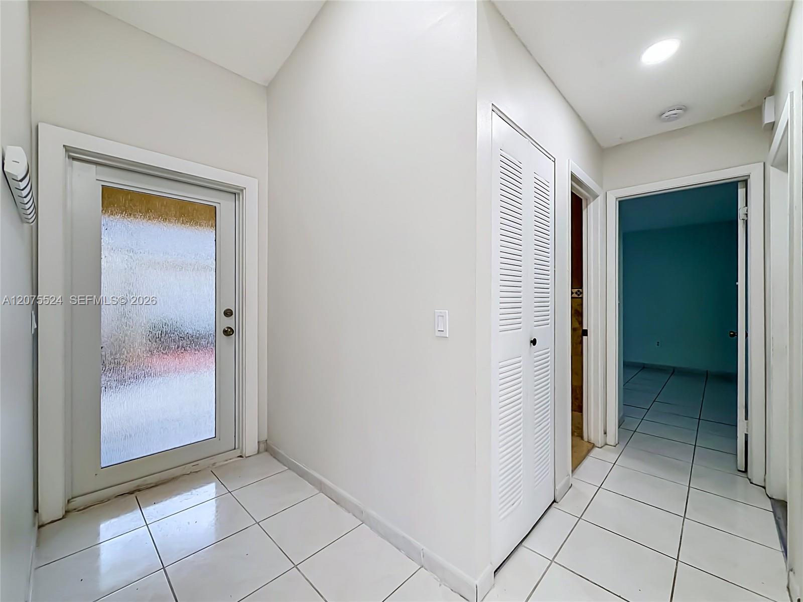 15071 S Waterford Dr # 15071 — Photo 5