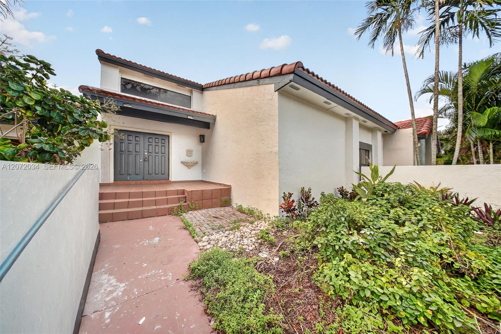 6637 NW 181st Ln — Photo 5