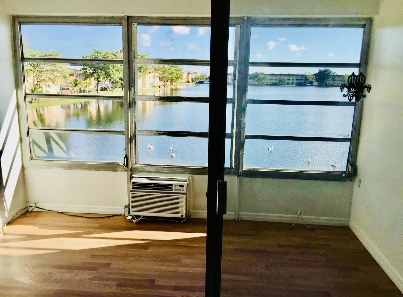 300 NE 191st Street # 217, Miami FL 33179
