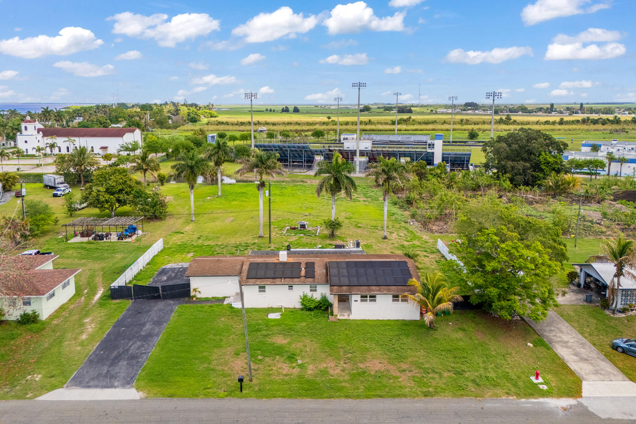360 Kismet Avenue, Pahokee FL 33476