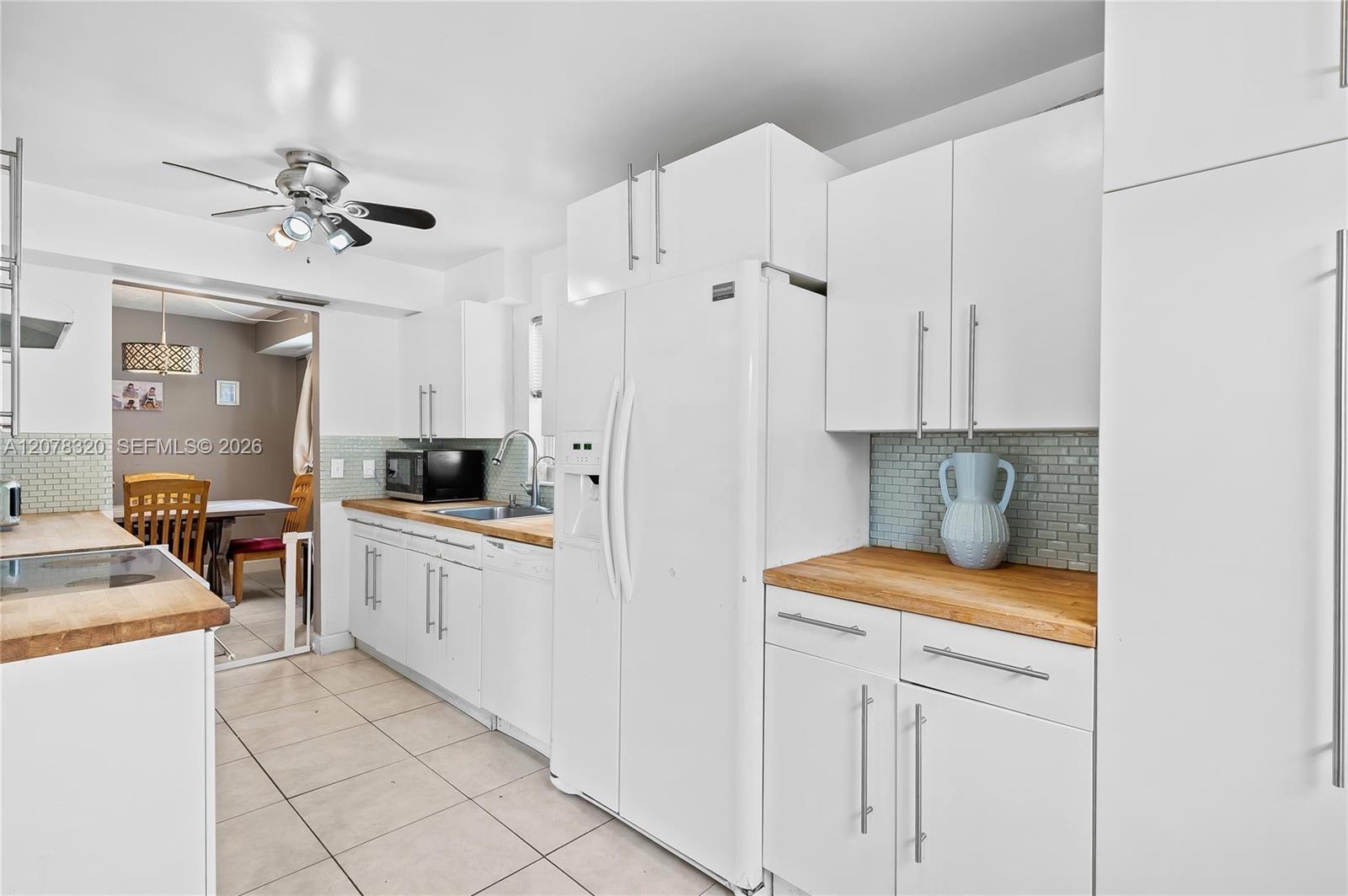 8002 Lagos De Campo Blvd # 101 — Photo 3