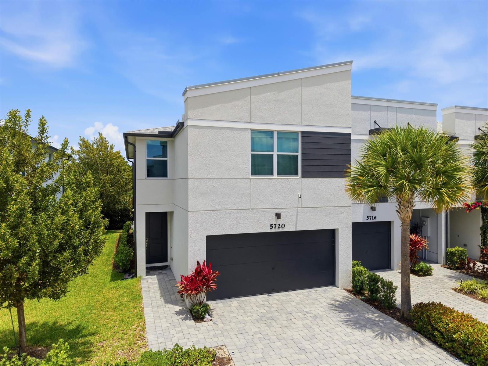 5720 Mentmore Drive, West Palm Beach FL 33407