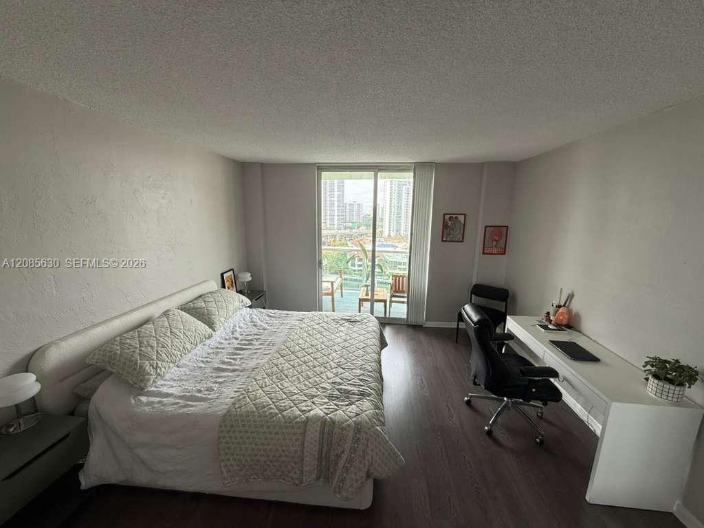 19390 Collins Ave # 1217 — Photo 3