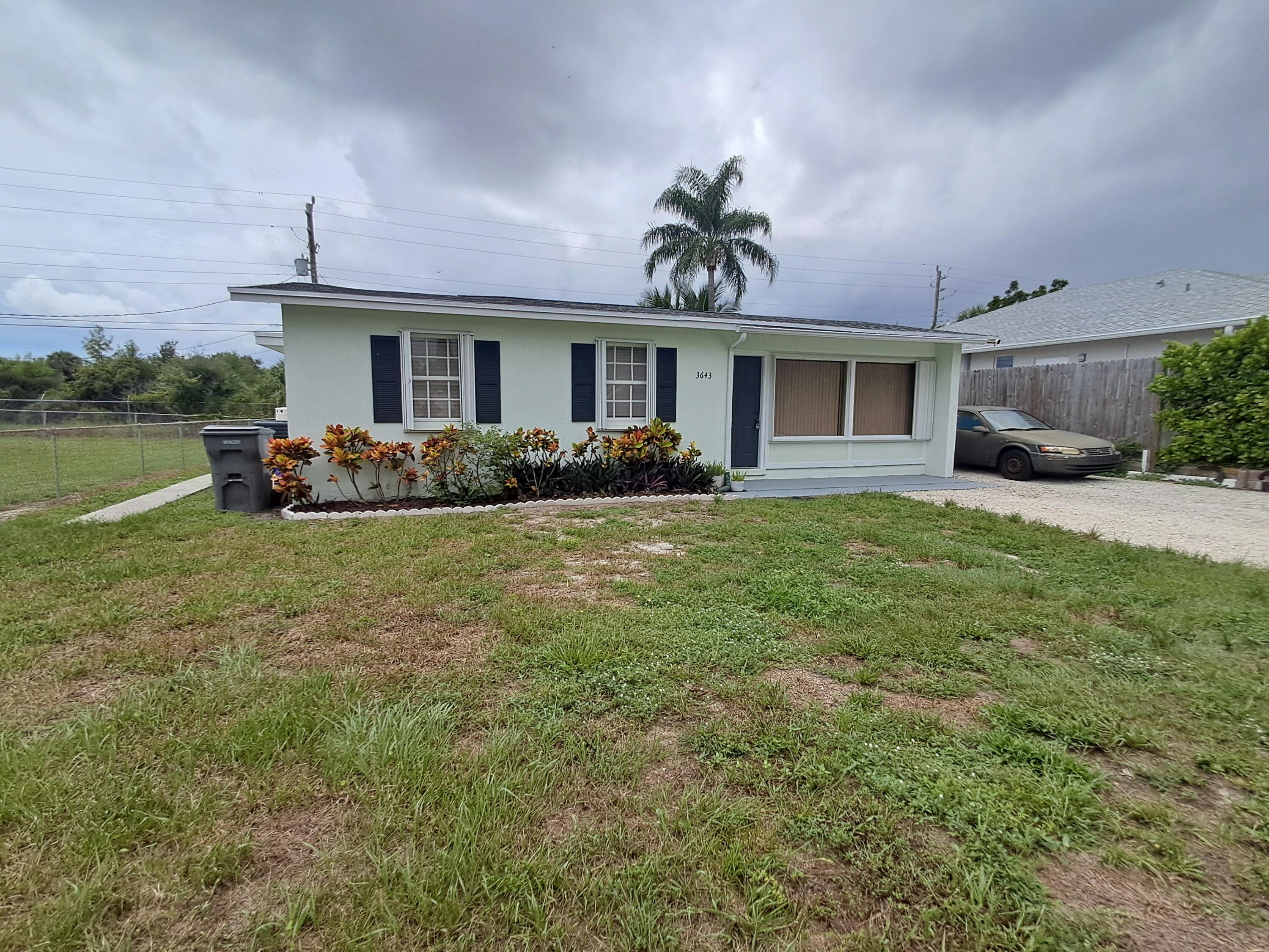 3643 Betty Ann Court W # A — Photo 4